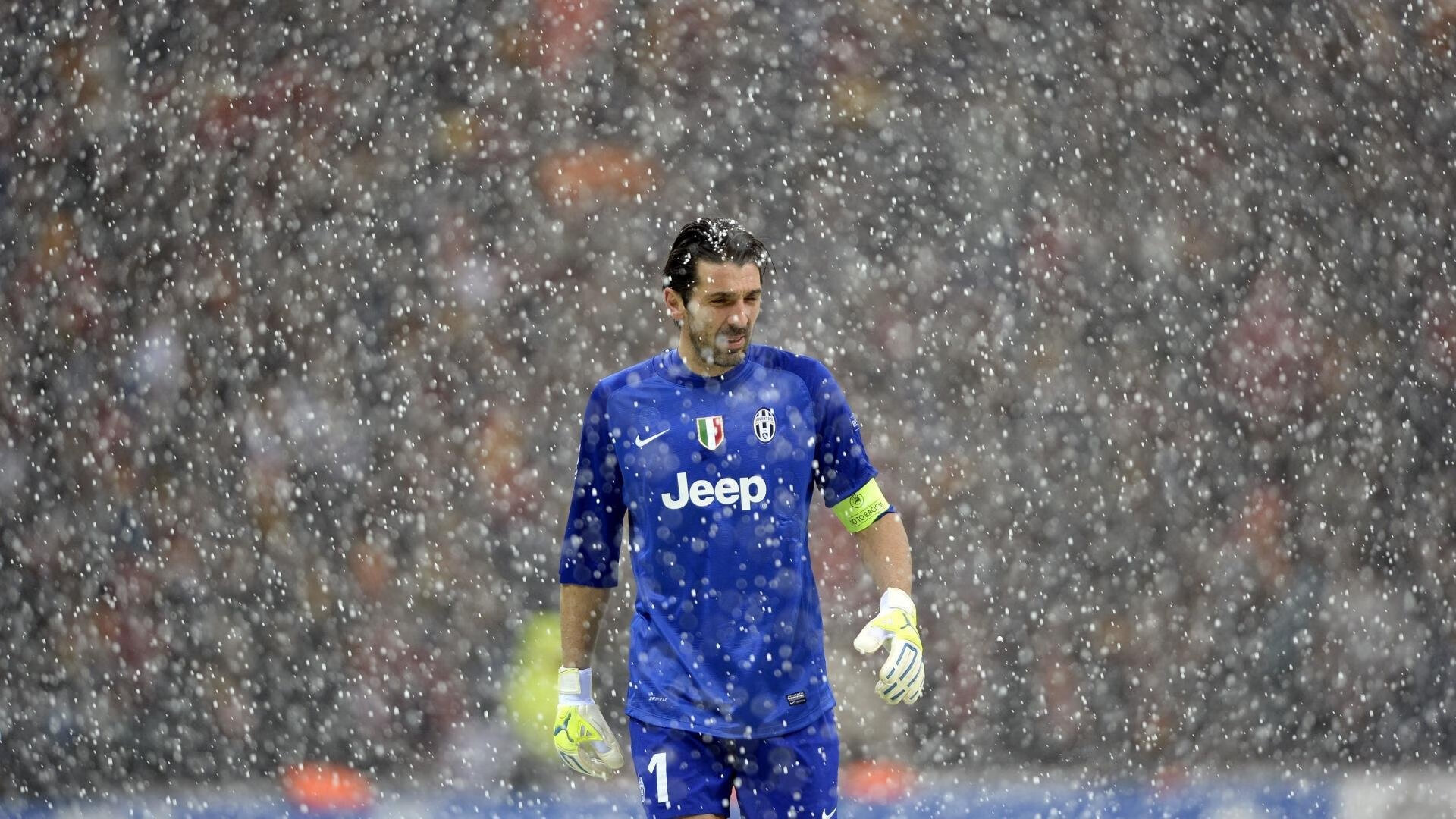 全球青少年足球交流日益频繁,推动体育文化国际化,开展青少年足球运动的意义