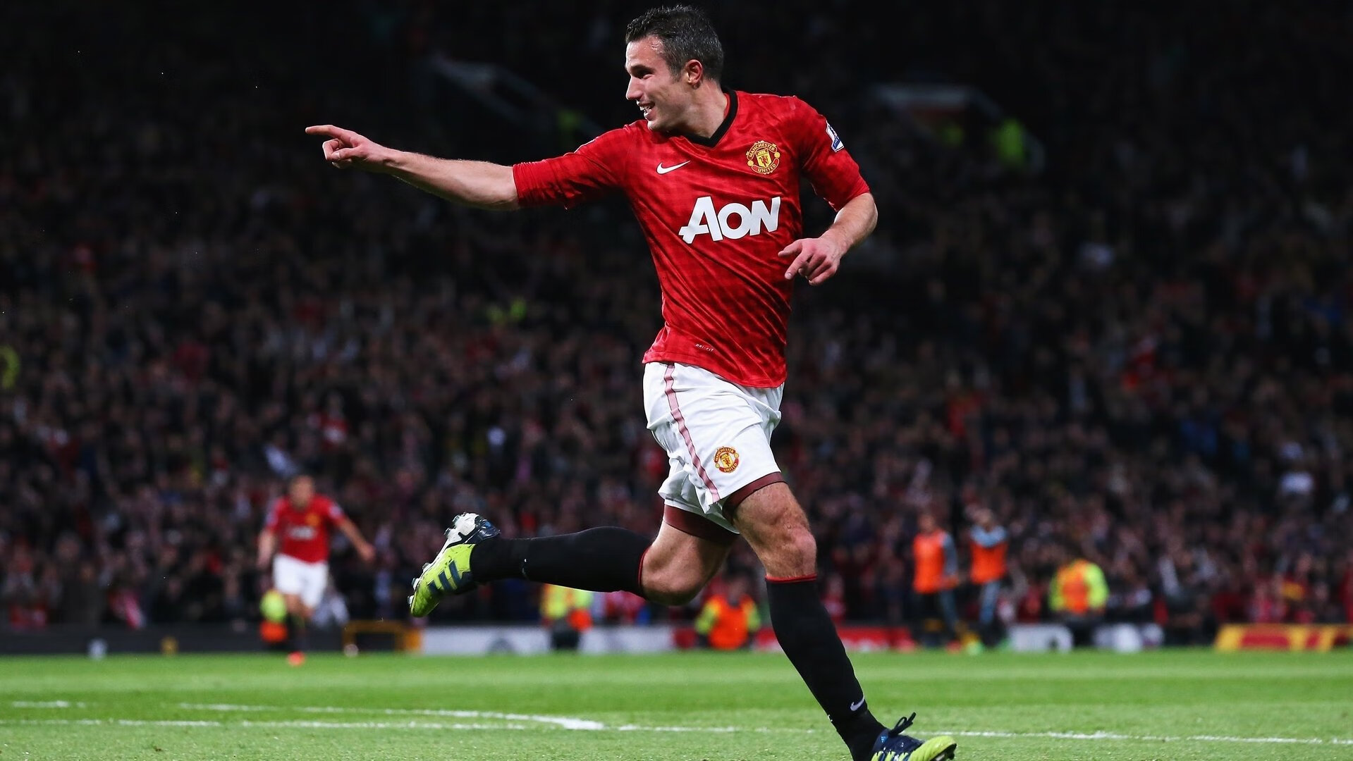 城市公路赛跑：都市里的健步飞奔，城市公路视频